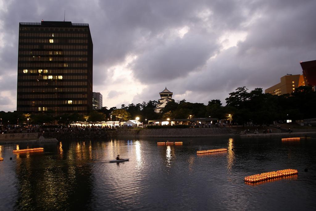 紫川の精霊流し