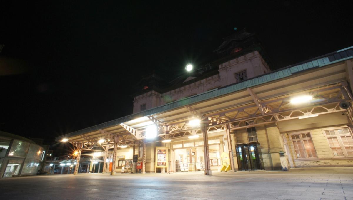 夜の門司港駅