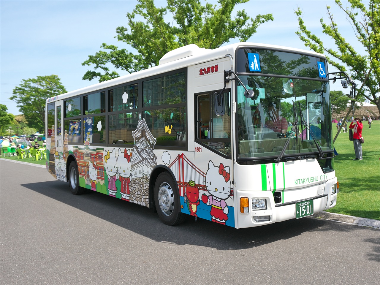 ハローキティ キャラクターバス|常設展示室|北九州市 時と風の博物館