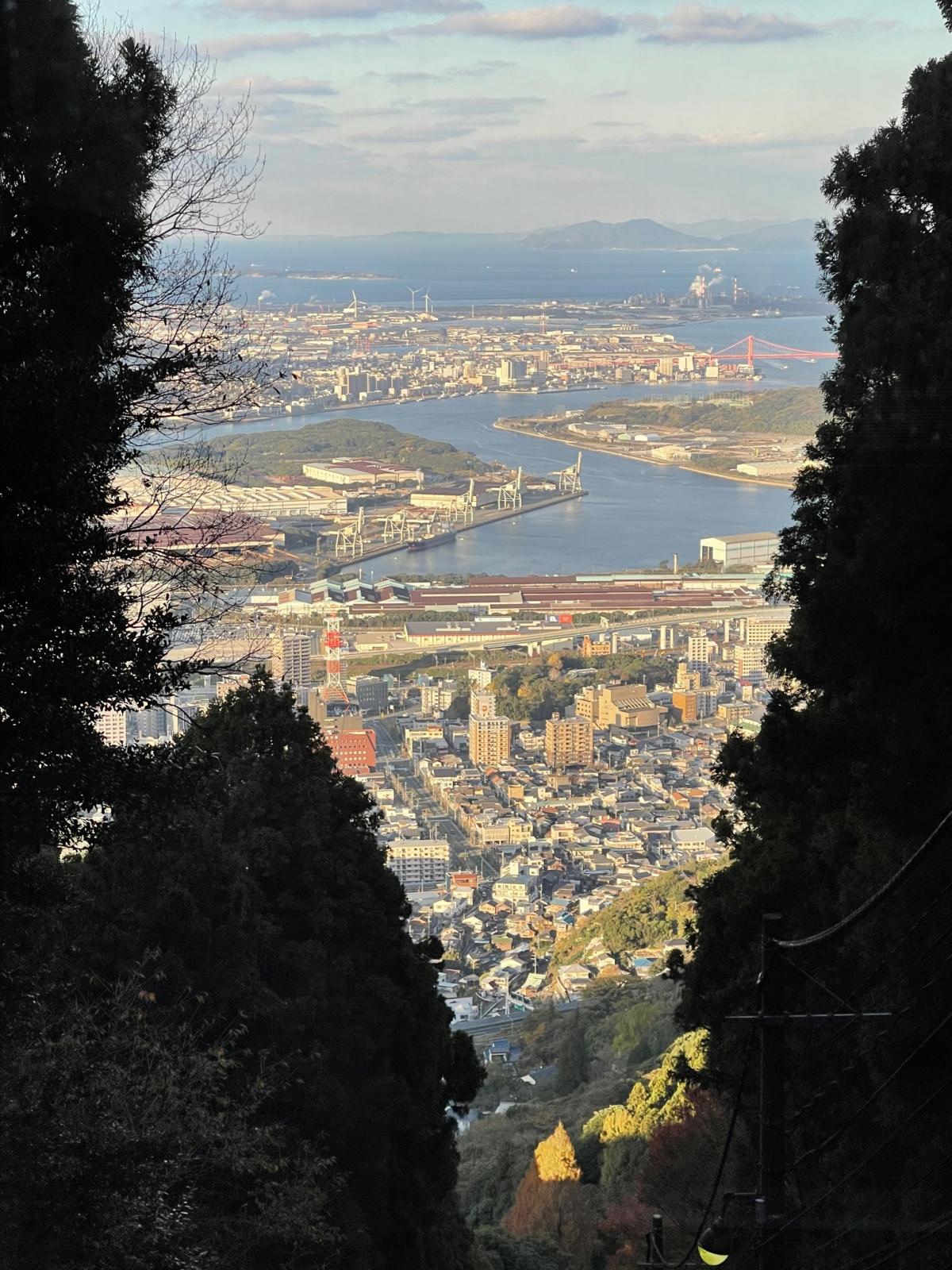 皿倉からの洞海湾