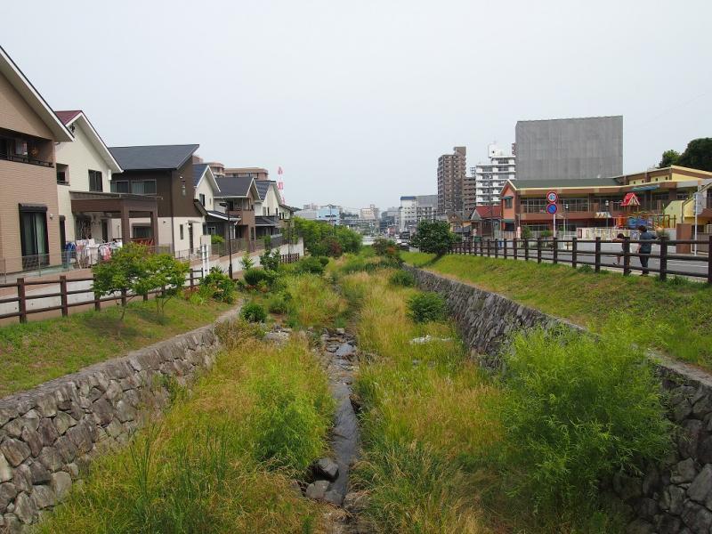 黒崎・撥川