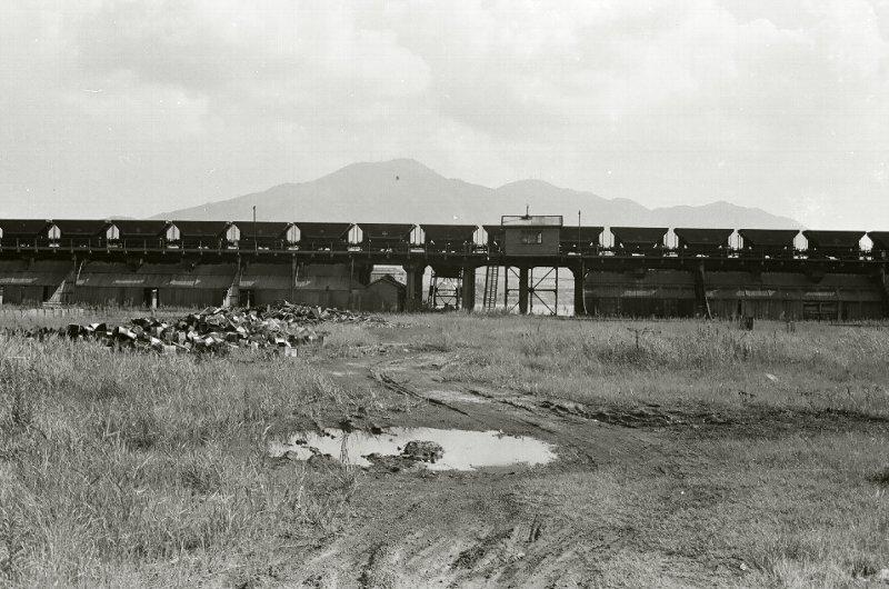 藤ノ木貯炭場の高架桟橋