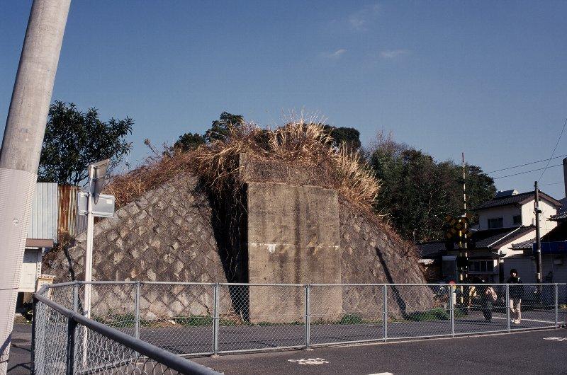 折尾の鉄道遺構