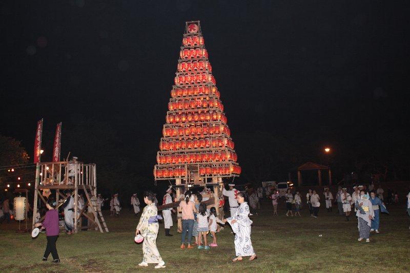 天籟寺の盆踊りと提灯山笠