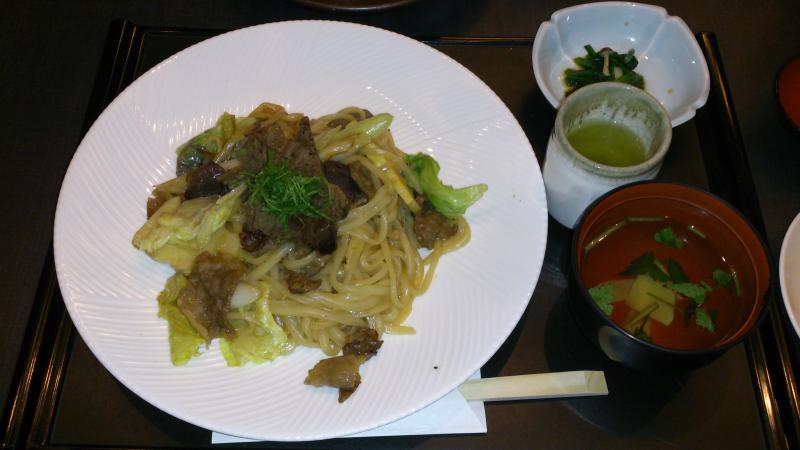 湖月堂 喫茶去の焼きうどん